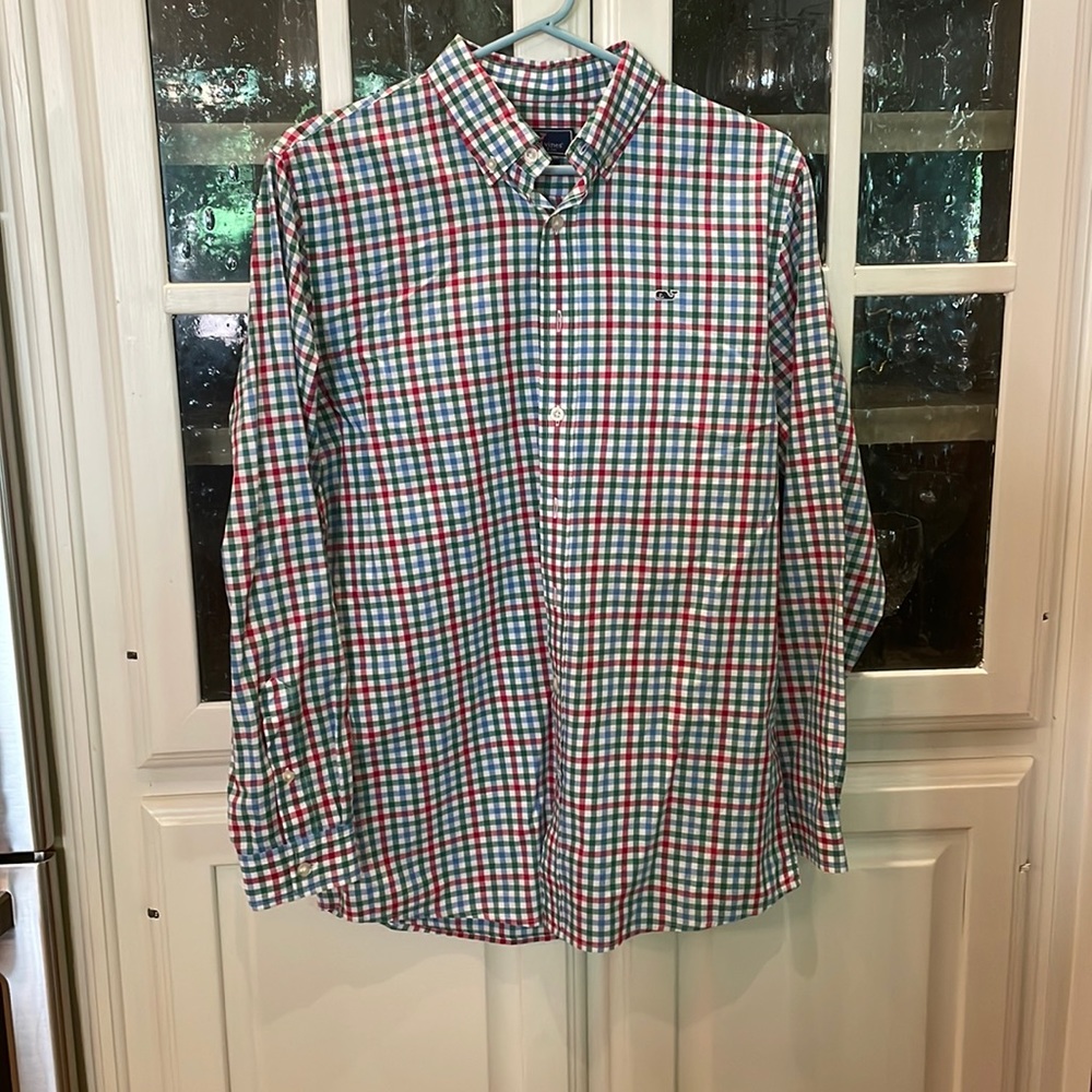 Vineyard Vines Button down Whale Shirt. Youth size XL/18